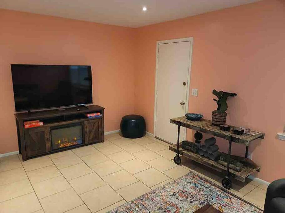 Elegant 2-Bedroom Pet-Friendly Villa W 2 Parking Spaces Хилтън Хед Айлънд Екстериор снимка