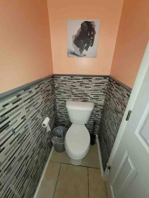 Elegant 2-Bedroom Pet-Friendly Villa W 2 Parking Spaces Хилтън Хед Айлънд Екстериор снимка