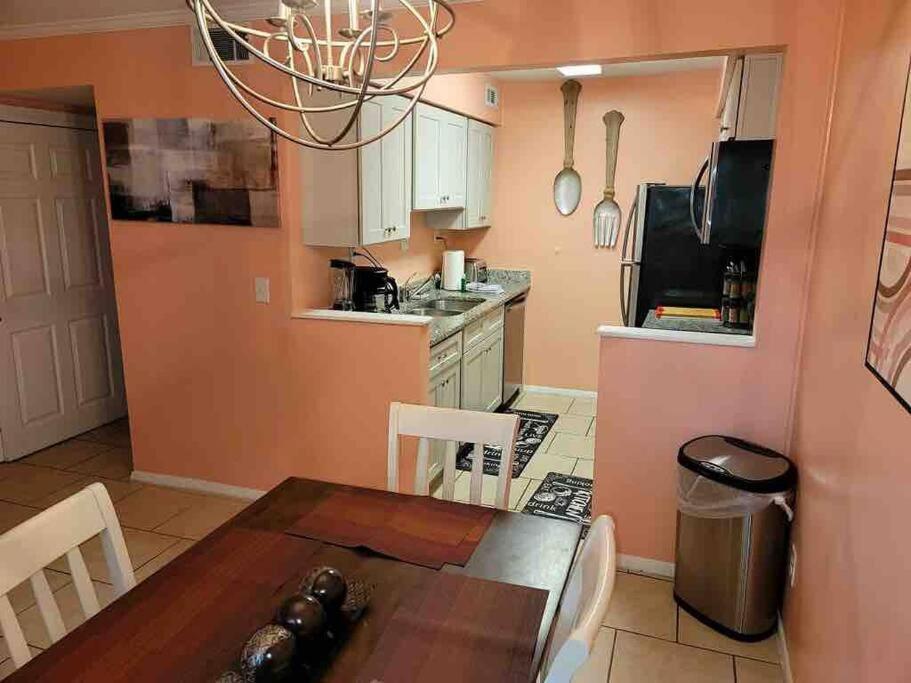 Elegant 2-Bedroom Pet-Friendly Villa W 2 Parking Spaces Хилтън Хед Айлънд Екстериор снимка